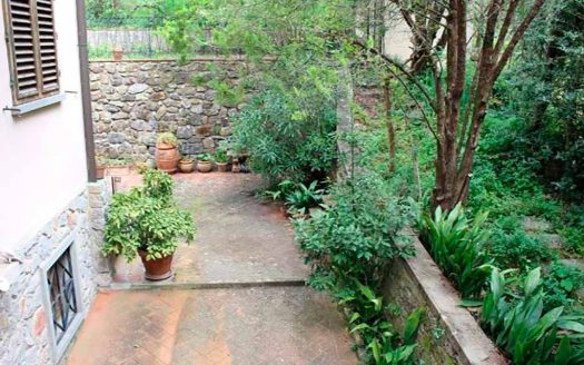 Villa unifamiliare 275 m² in vendita a Pontassieve – Buono stato