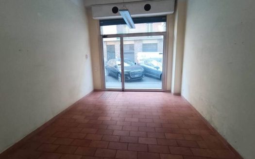 Locale commerciale 2 vani 28m² in vendita a Firenze Novoli – Pressi Tramvia