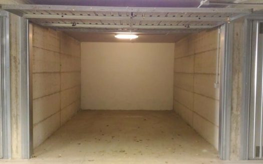 Garage 20 m² in vendita a Firenze Coverciano